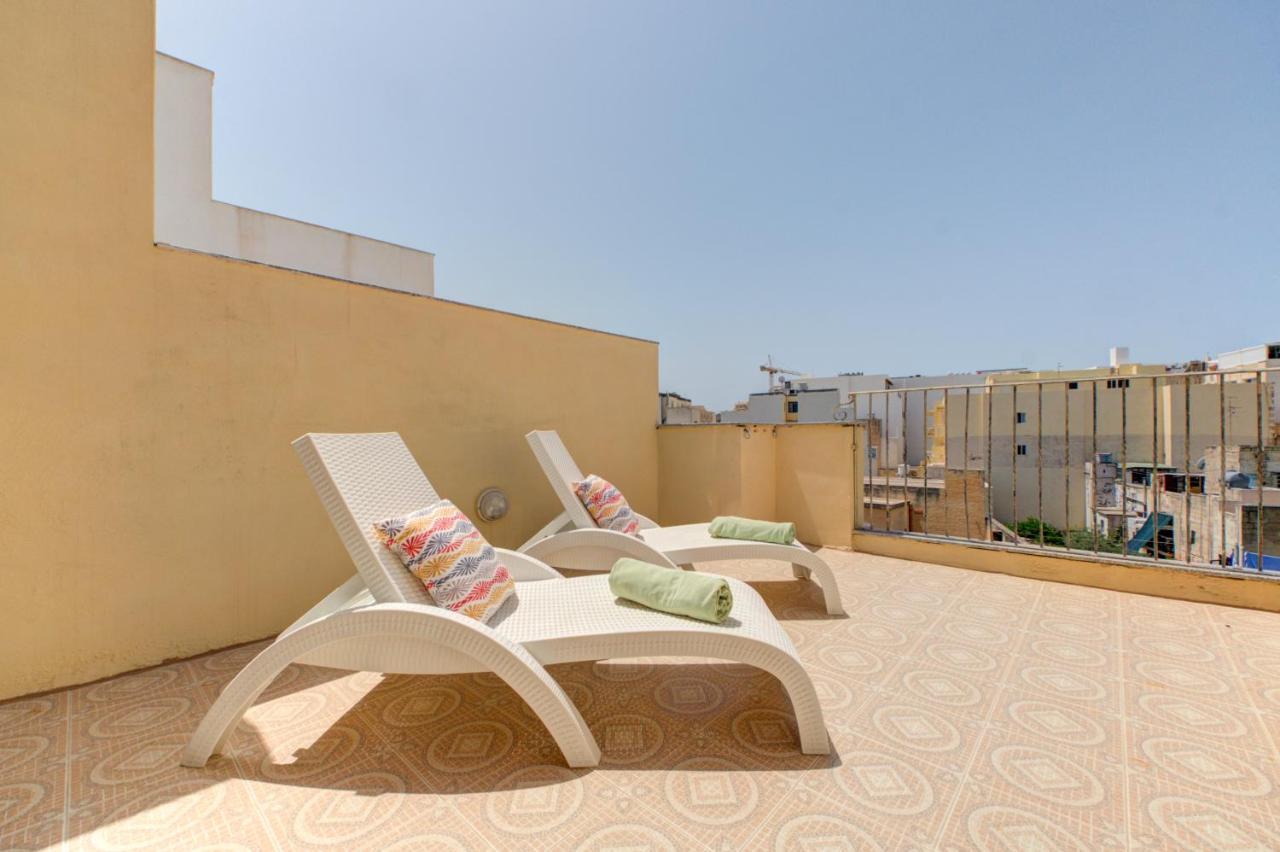 Morina Court - Seaview Apartments And Penthouse In St Julians By Shortletsmalta San Ġiljan Buitenkant foto