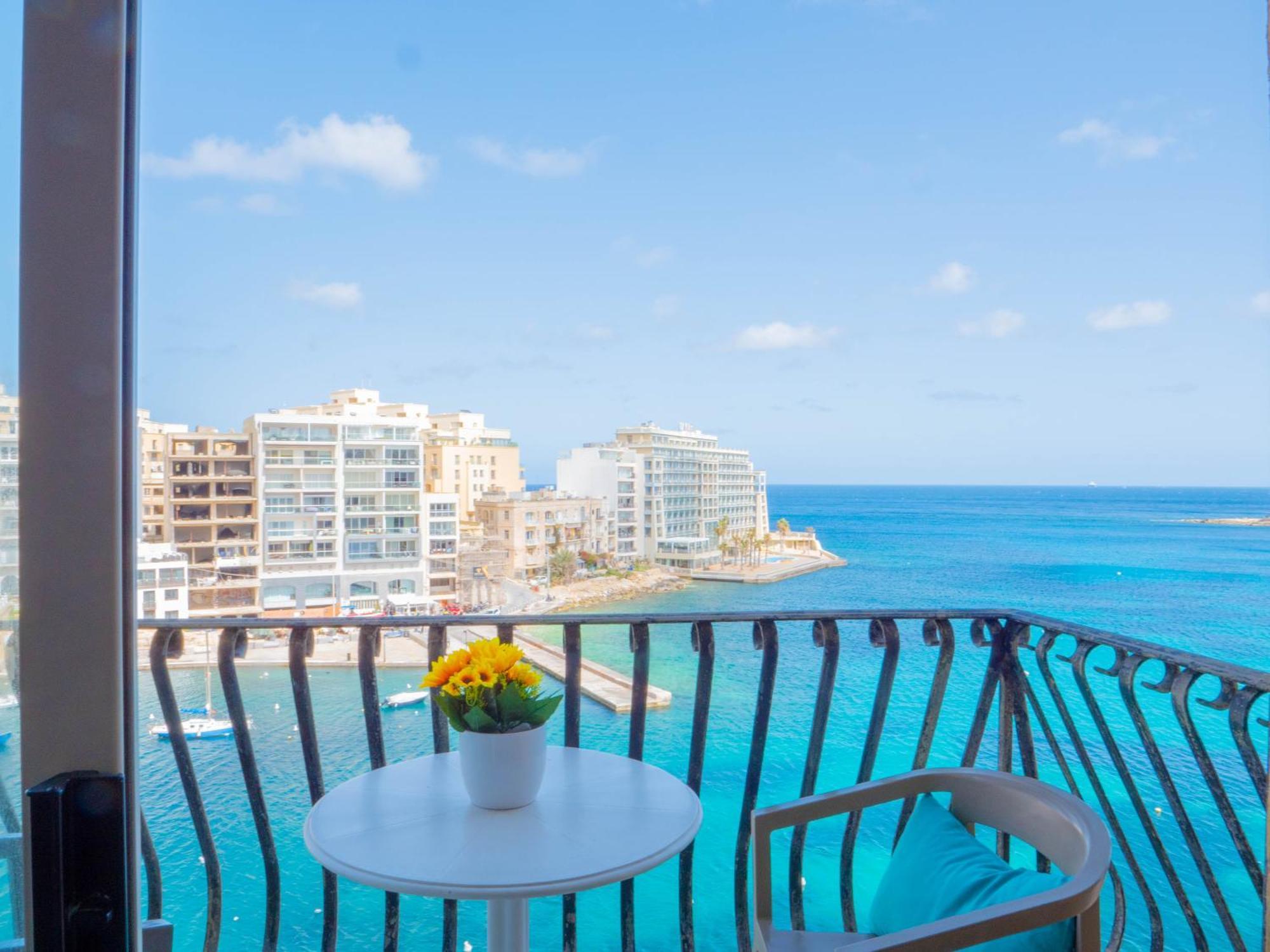 Morina Court - Seaview Apartments And Penthouse In St Julians By Shortletsmalta San Ġiljan Buitenkant foto