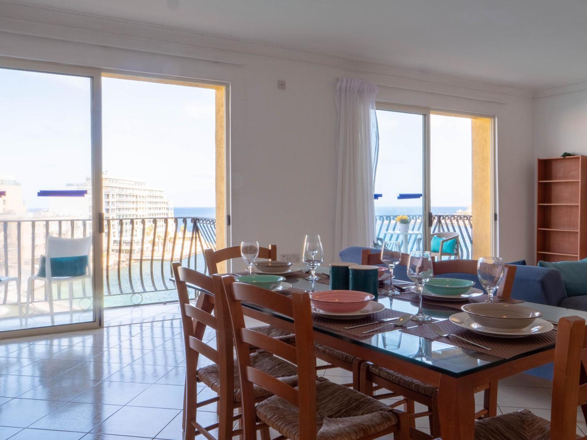 Morina Court - Seaview Apartments And Penthouse In St Julians By Shortletsmalta San Ġiljan Buitenkant foto