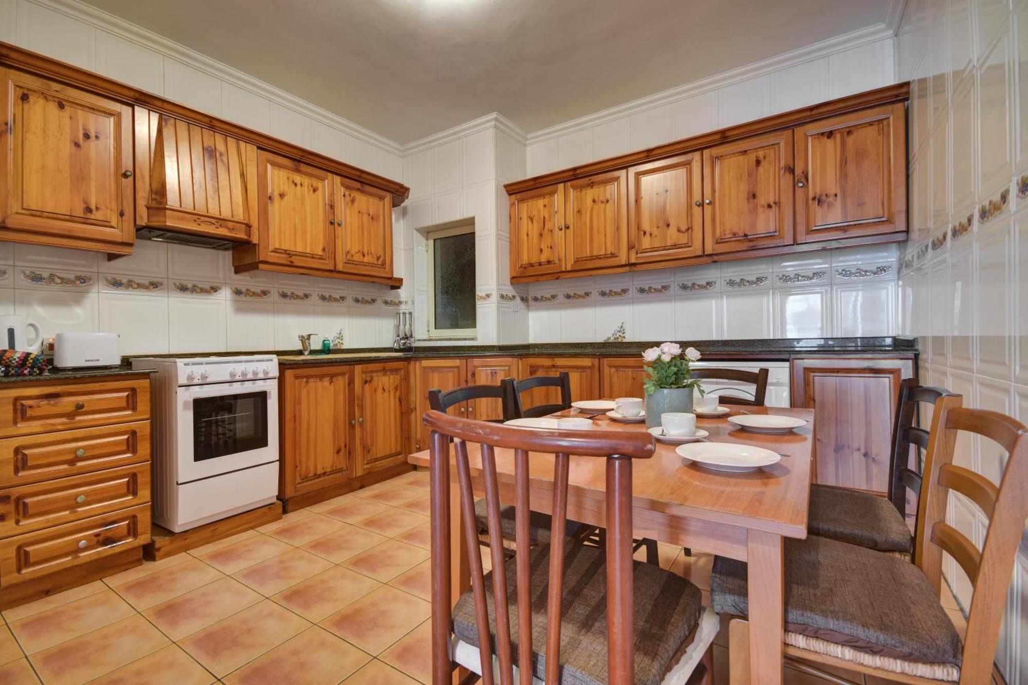 Morina Court - Seaview Apartments And Penthouse In St Julians By Shortletsmalta San Ġiljan Buitenkant foto