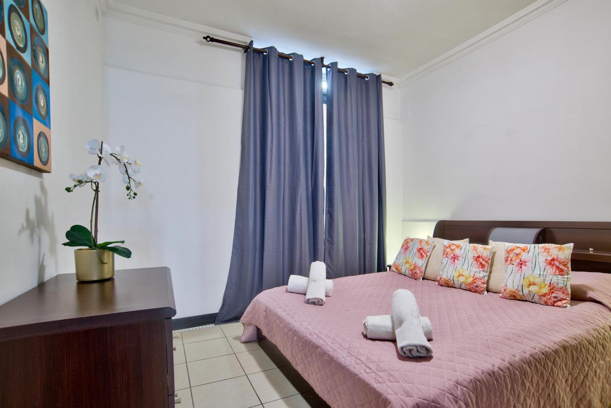 Morina Court - Seaview Apartments And Penthouse In St Julians By Shortletsmalta San Ġiljan Buitenkant foto